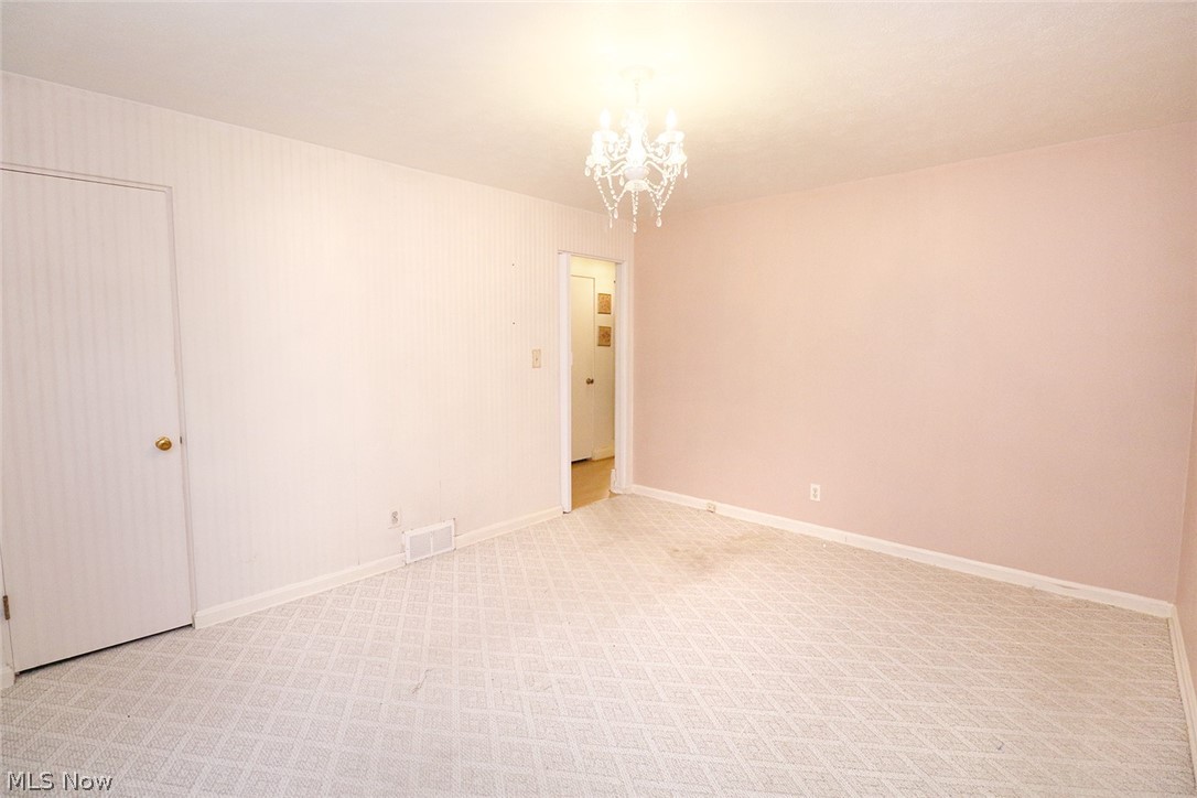 742 Jeanette Avenue Steubenville OH 43952