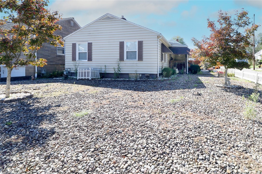 742 Jeanette Avenue Steubenville OH 43952