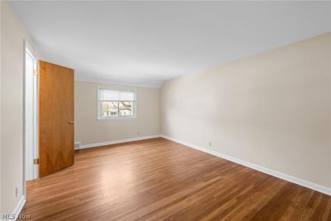 1132 Brainard Road Lyndhurst OH 44124