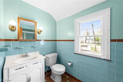 1132 Brainard Road Lyndhurst OH 44124