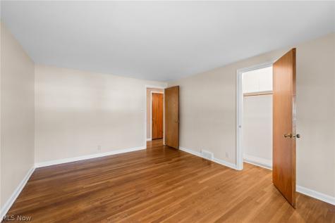 1132 Brainard Road Lyndhurst OH 44124