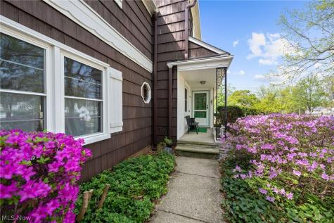 1132 Brainard Road Lyndhurst OH 44124