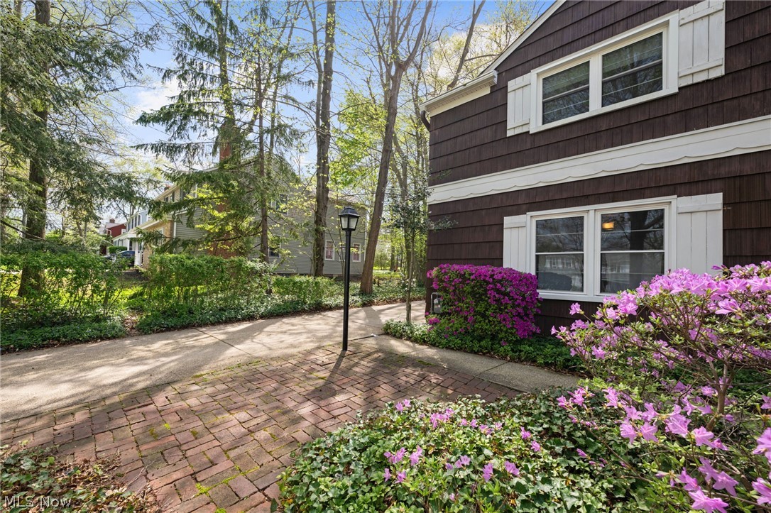 1132 Brainard Road Lyndhurst OH 44124