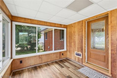 7329 Beresford Avenue Parma OH 44130