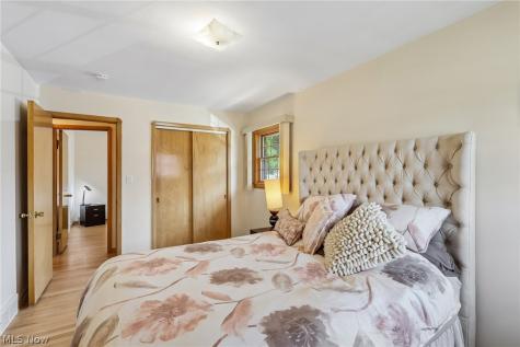 7329 Beresford Avenue Parma OH 44130