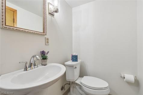 7329 Beresford Avenue Parma OH 44130