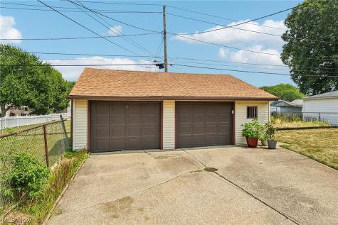 7329 Beresford Avenue Parma OH 44130