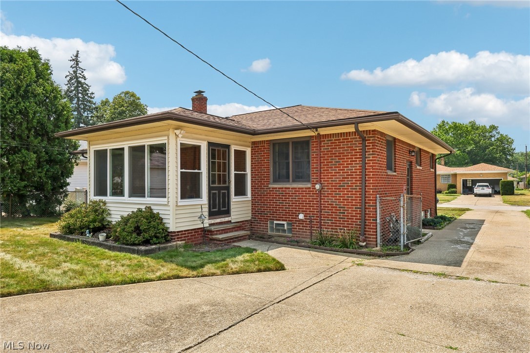 7329 Beresford Avenue Parma OH 44130