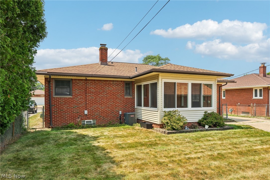 7329 Beresford Avenue Parma OH 44130