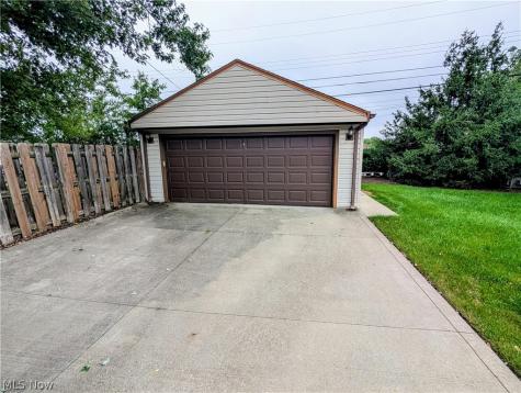 3208 Priscilla Avenue Parma OH 44134