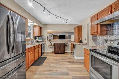 4776 Aspen Oval Brunswick OH 44212