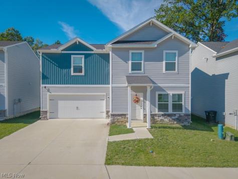 496 Auld Farm Circle Akron OH 44320