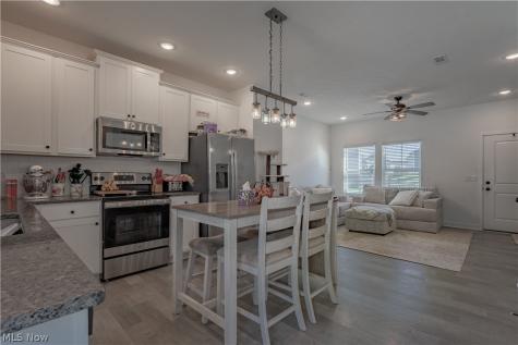496 Auld Farm Circle Akron OH 44320