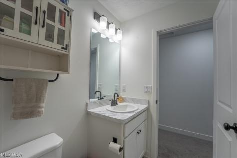 496 Auld Farm Circle Akron OH 44320