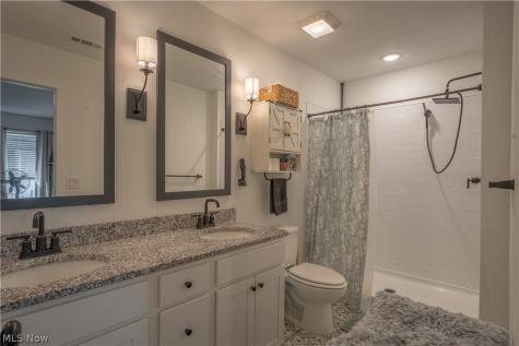 496 Auld Farm Circle Akron OH 44320