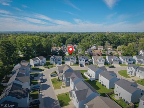 496 Auld Farm Circle Akron OH 44320