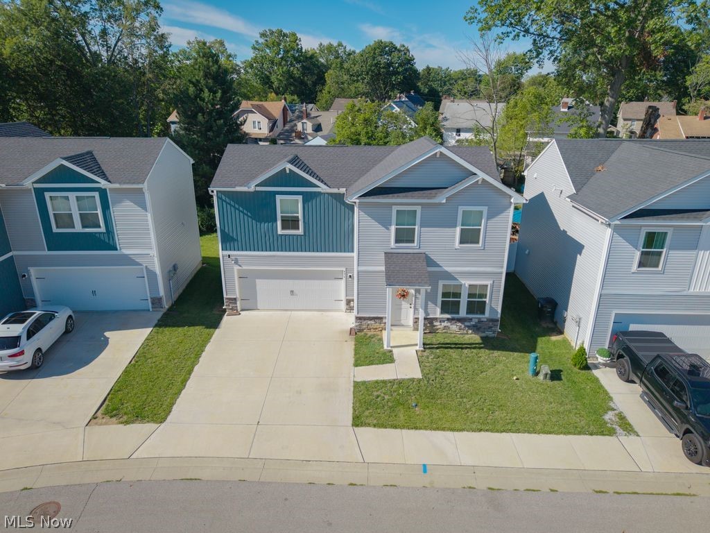 496 Auld Farm Circle Akron OH 44320