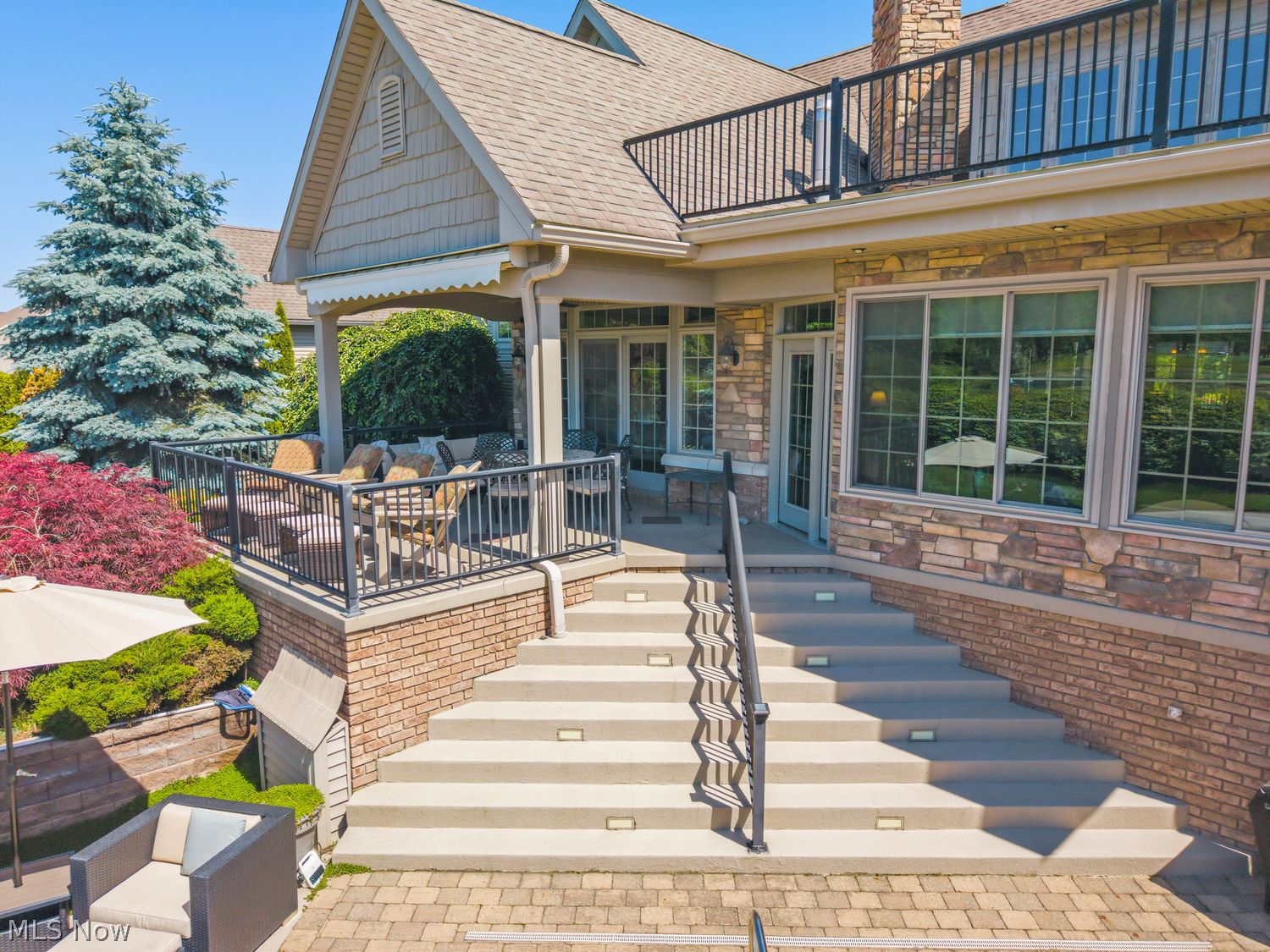 2198 E Park Drive Uniontown OH 44685