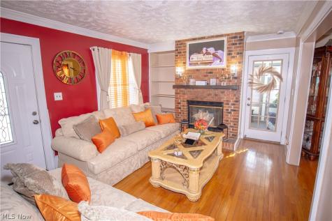 4878 E 88th Street Garfield Heights OH 44125
