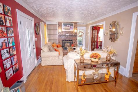 4878 E 88th Street Garfield Heights OH 44125