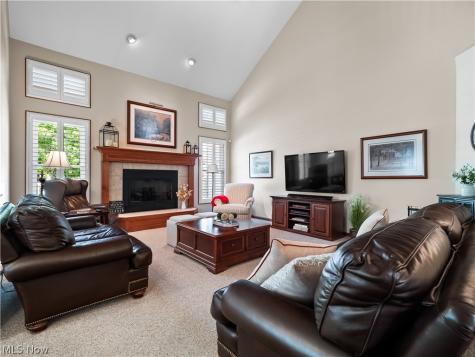 15346 Chestnut Oak Lane Strongsville OH 44149