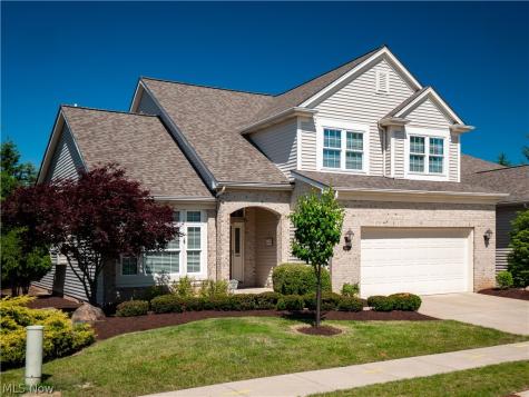 15346 Chestnut Oak Lane Strongsville OH 44149