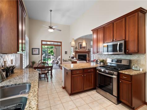 15346 Chestnut Oak Lane Strongsville OH 44149