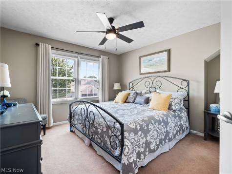 15346 Chestnut Oak Lane Strongsville OH 44149