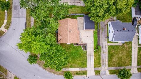 643 E 261st Street Euclid OH 44132