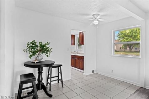 643 E 261st Street Euclid OH 44132