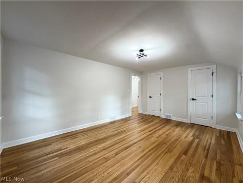 1307 Ford Road Lyndhurst OH 44124