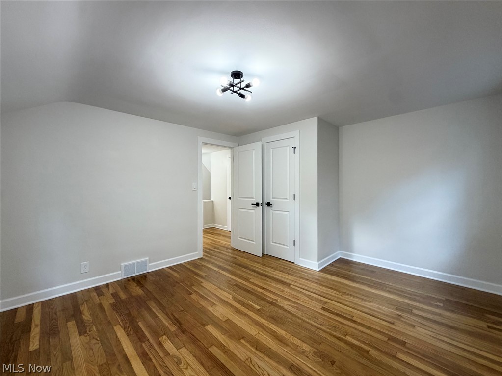 1307 Ford Road Lyndhurst OH 44124