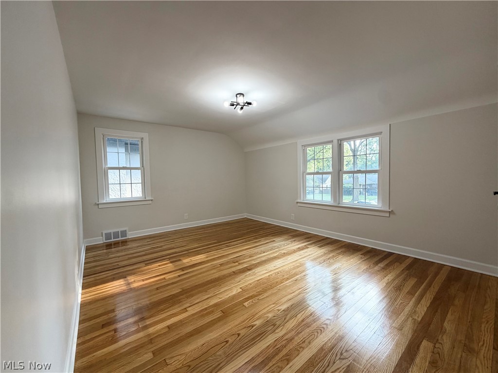 1307 Ford Road Lyndhurst OH 44124