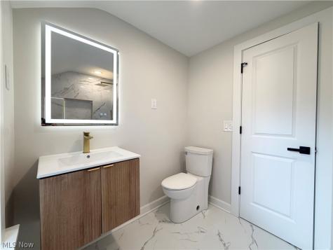 1307 Ford Road Lyndhurst OH 44124