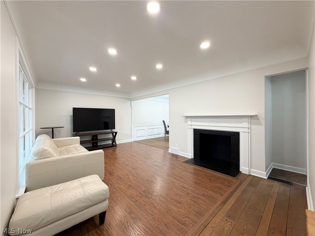1307 Ford Road Lyndhurst OH 44124