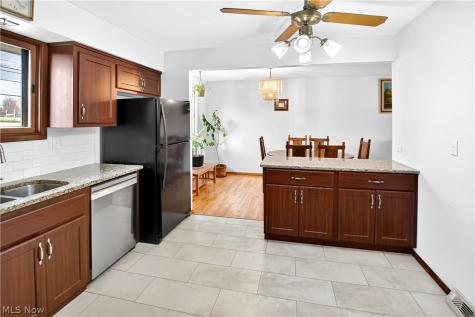2115 Coventry Drive Parma OH 44134