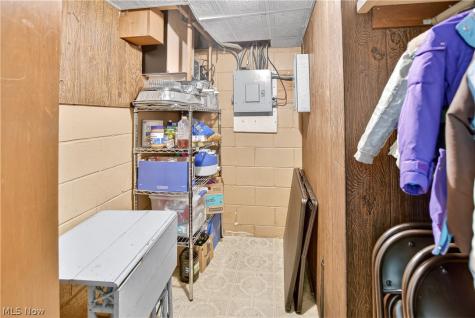 2115 Coventry Drive Parma OH 44134