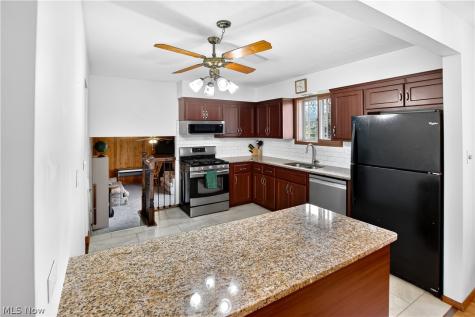 2115 Coventry Drive Parma OH 44134