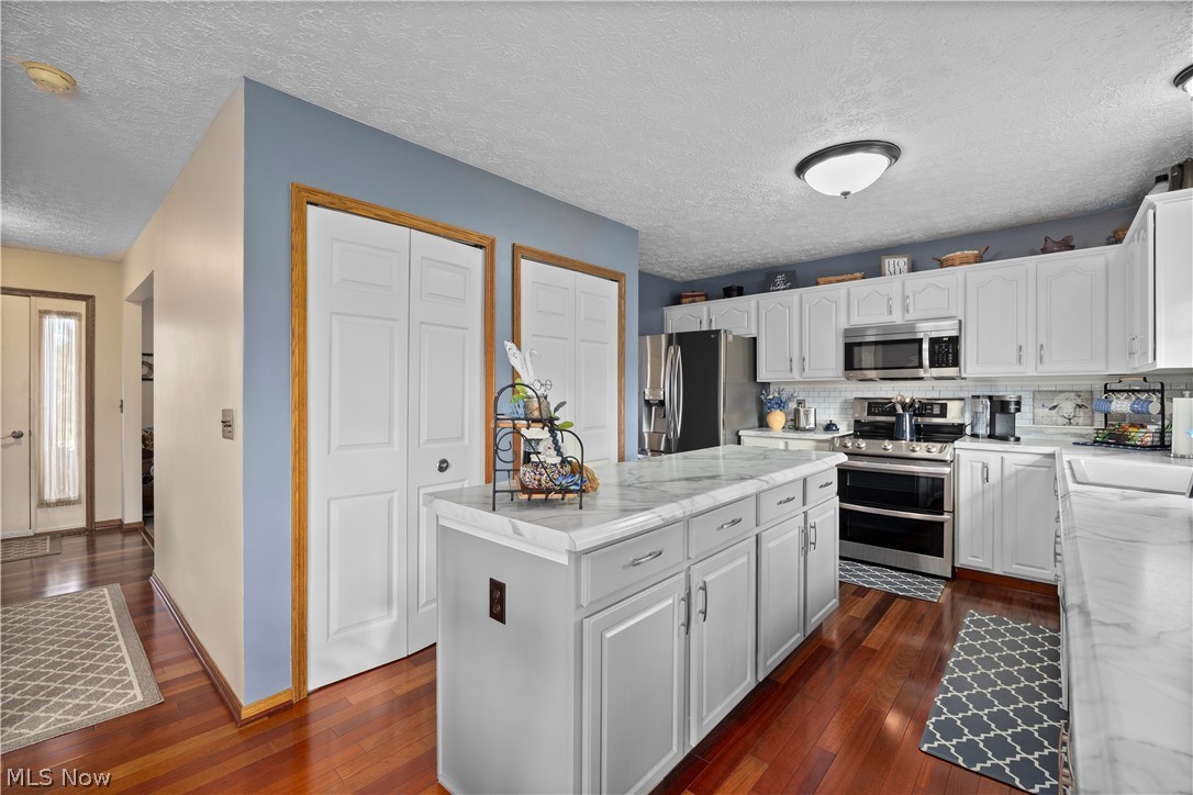 602 Still Water Boulevard Elyria OH 44035
