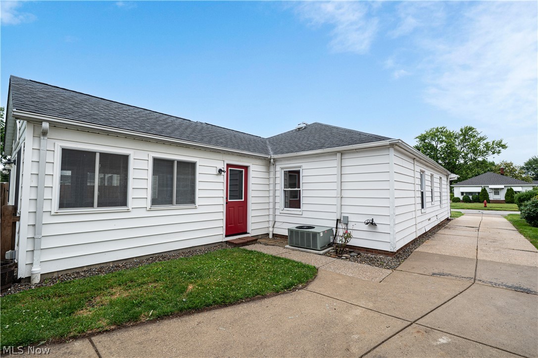 430 E 309th Street Willowick OH 44095