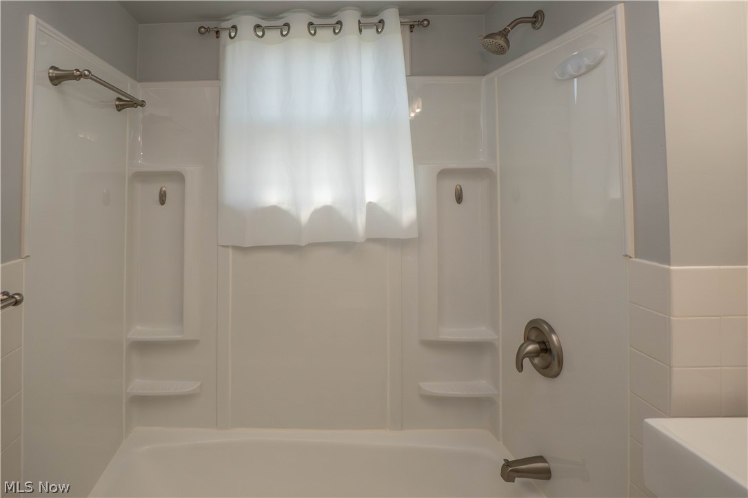 5372 Porter Road North Olmsted OH 44070