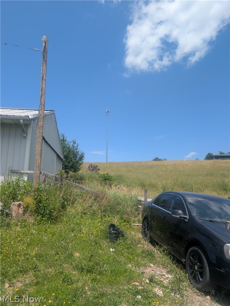2011 Gordon Road NW Dover OH 44622