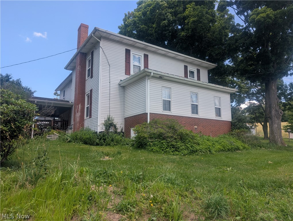 2011 Gordon Road NW Dover OH 44622
