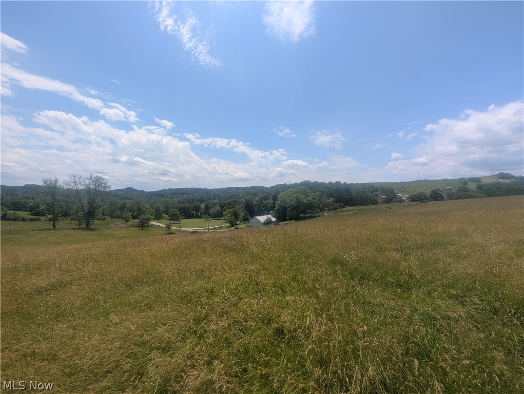 2011 Gordon Road NW Dover OH 44622