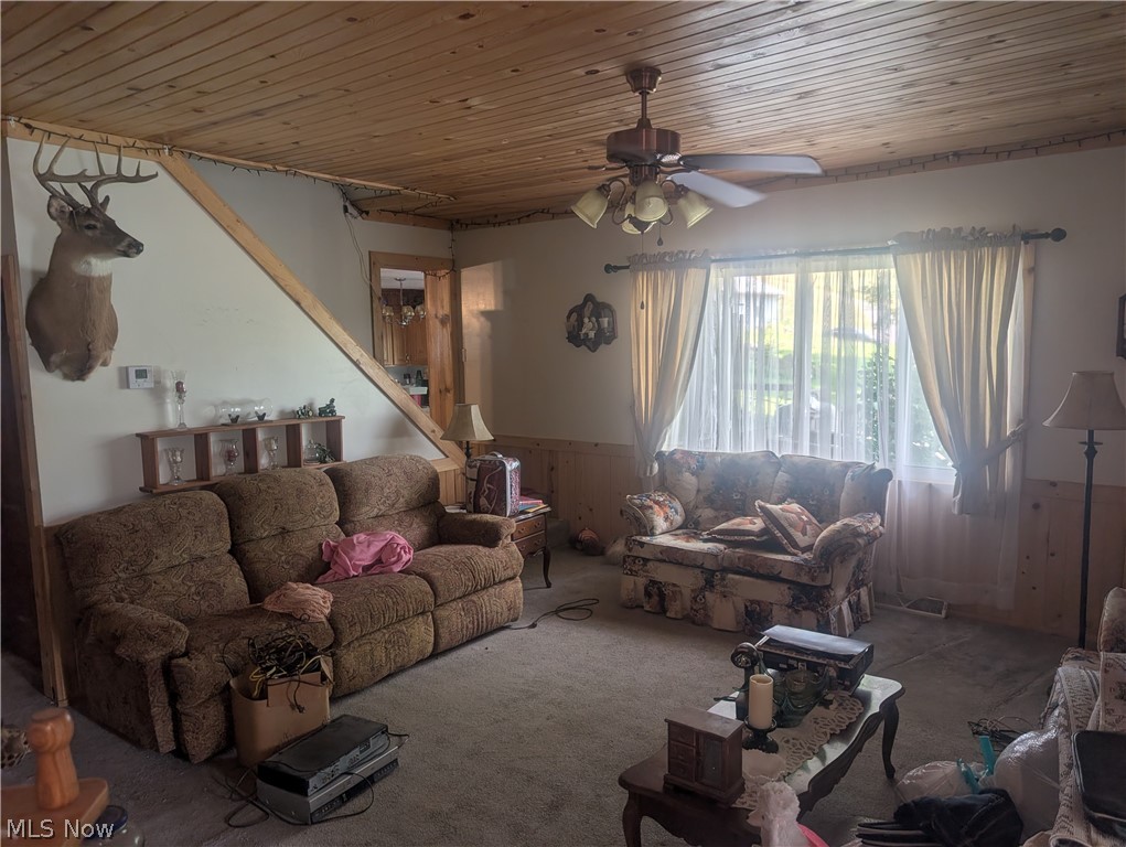 2011 Gordon Road NW Dover OH 44622