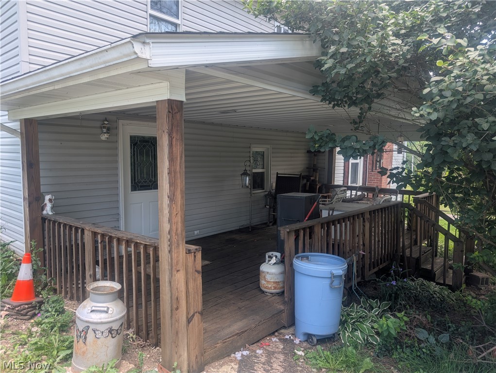2011 Gordon Road NW Dover OH 44622