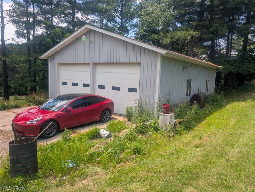 2011 Gordon Road NW Dover OH 44622