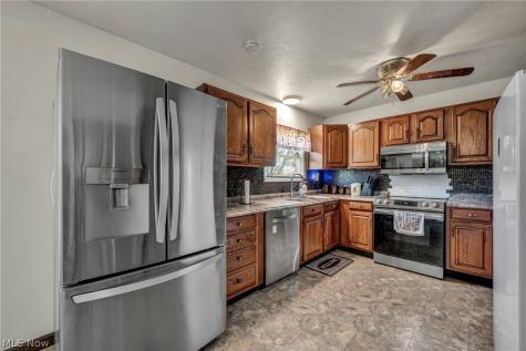 4195 Regal Avenue Brunswick OH 44212