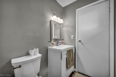4195 Regal Avenue Brunswick OH 44212