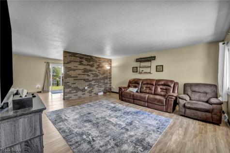 4195 Regal Avenue Brunswick OH 44212